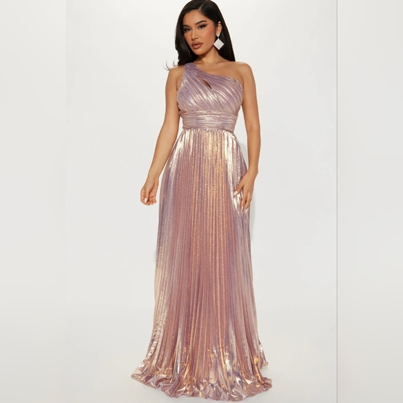 Fashion Nova Dresses & Skirts - Fashion Nova Serena Pleated Metallic Maxi Dress